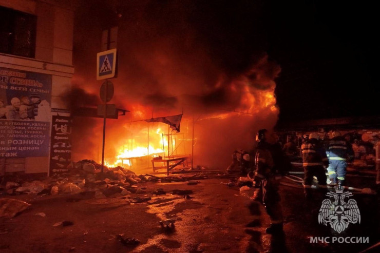 Ən böyük bazar yandı, 100 nəfər... 