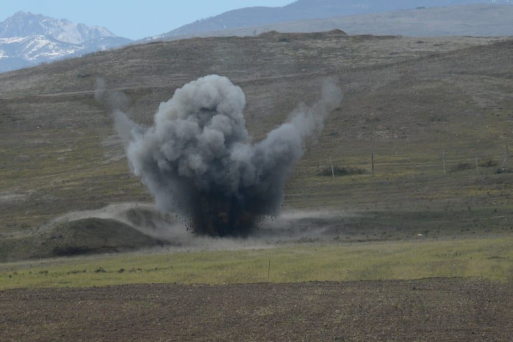 Ağdamda tank əleyhinə mina partladı , xəsarət alan var