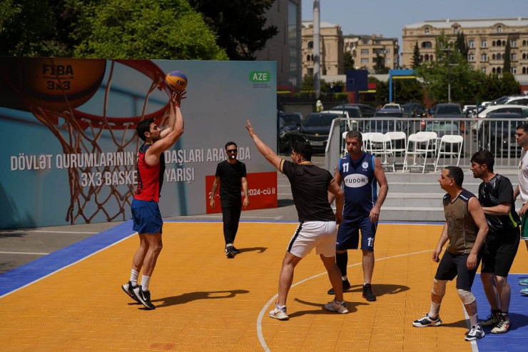 FHN-in kişilərdən ibarət basketbol komandası çempion oldu