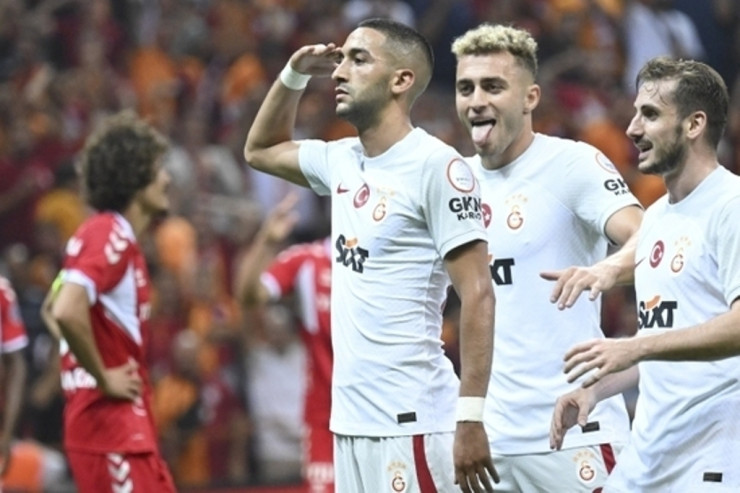 Ərəblərdən "Qalatasaray"ın futbolçusuna böyük TƏKLİF 