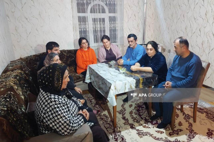 “Rusiyaya əmisinin yanına işləməyə gedirdi” - Qəzada sağ qalan Ayhanın atası 