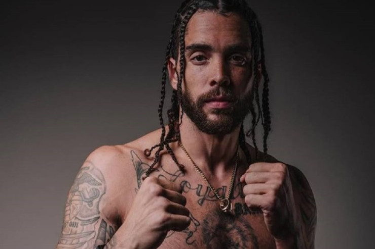 Boksçu titul qazandıqdan  bir həftə sonra öldü 