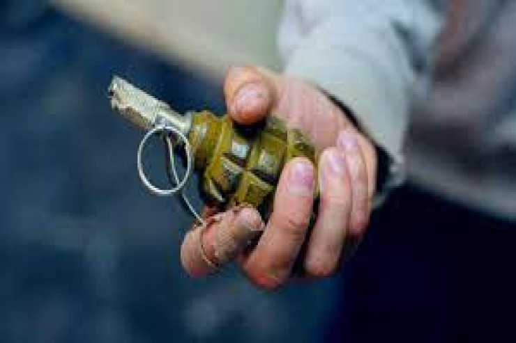 Kişi 25 il qumbara ilə qoz-fındıq  sındırdı