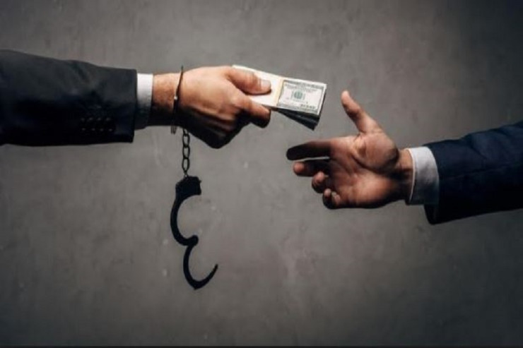 Təhsil sektorunda KORRUPSİYA  - cinayət işi açıldı