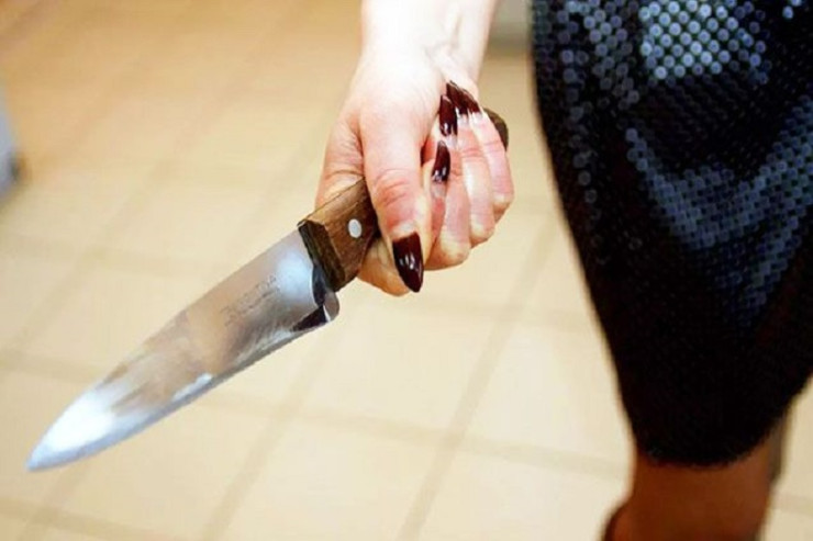 64 yaşlı qadın "yox" cavabına görə sevgilisini bıçaqladı 