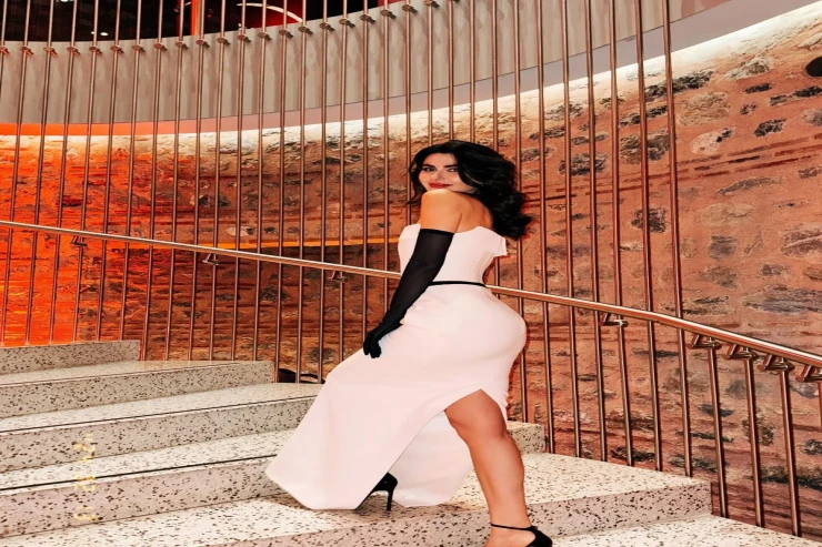 Azərbaycanlı aktrisanı "hədiyyə paketi"nə bənzətdilər