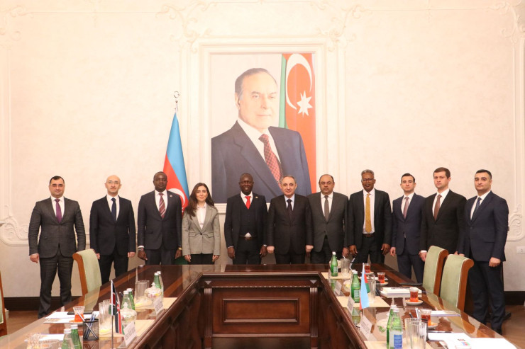 Keniyanın baş prokuroru Azərbaycana gəlib