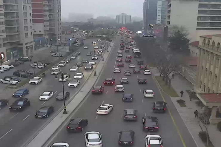 Bakıda sıxlıq olan yollar - SİYAHI 