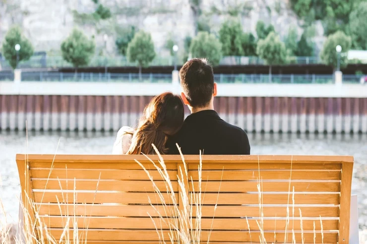 40 qadını aldadan kişi 2 milyon pul yığdı - Ağlasığmaz DƏLƏDUZLUQ 