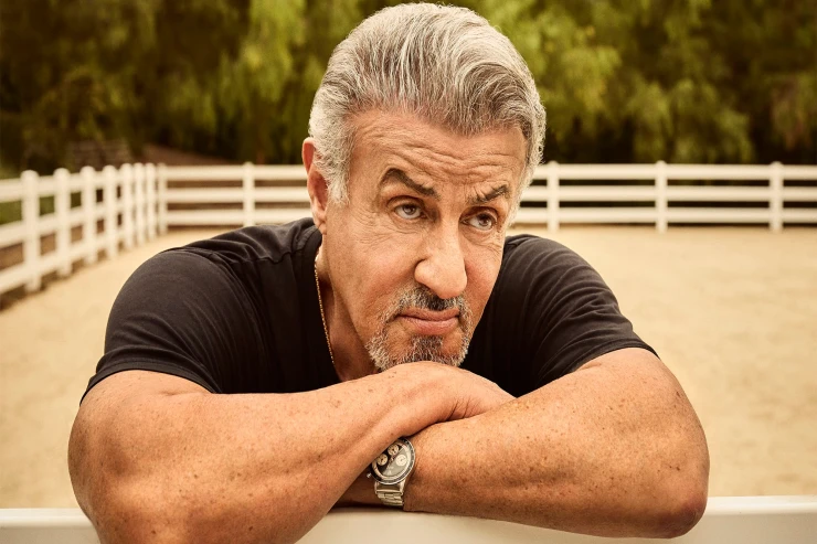Silvestr Stallone  7 ağır əməliyyat   keçirib