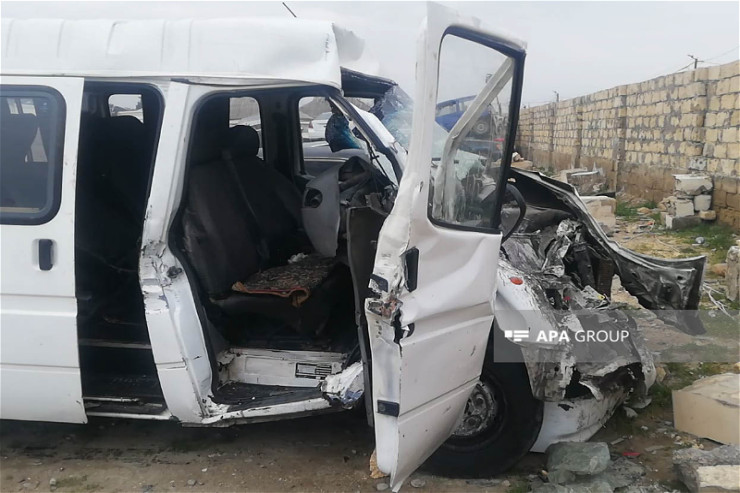 Göygöldə mikroavtobusla yük maşını toqquşdu, ölən var-YENİLƏNİB 