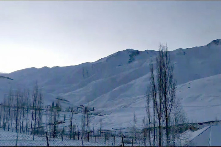 Qaxa qar yağdı - FAKTİKİ HAVA 