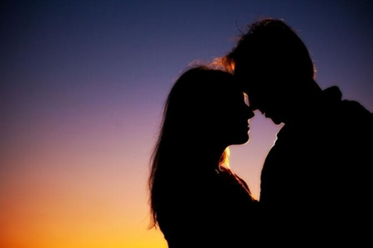 Məşhur aktrisanın sevgilisi  onu atıb   getdi