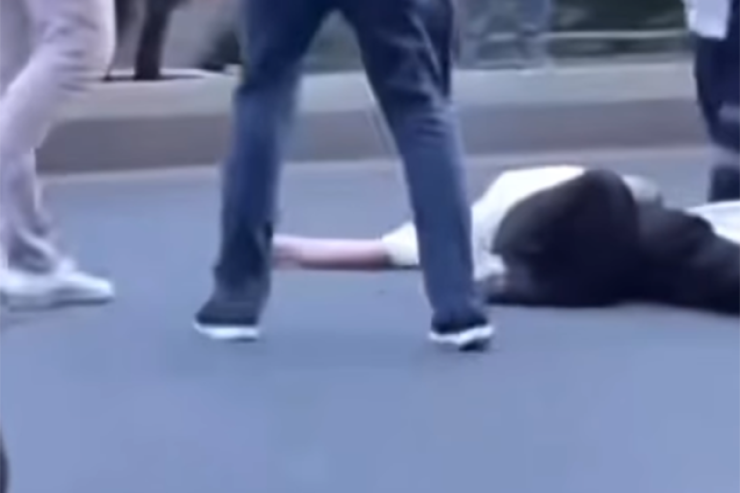 "İmam Rza" məscidnın qarşısında  qadını   öldürdü