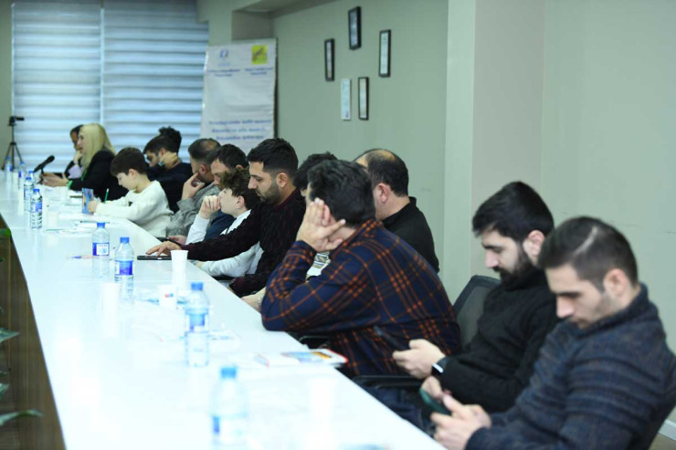 “Ailə münasibətlərinin formalaşmasında milli dəyərlərin hüquqi normalarla tənzimlənməsi” mövzusunda  tədbir keçirilib