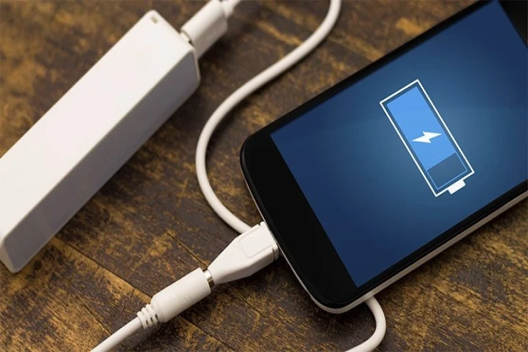 Bunu etsəniz smartfonunuzun batareyası 2 qat daha çox işləyəcək 