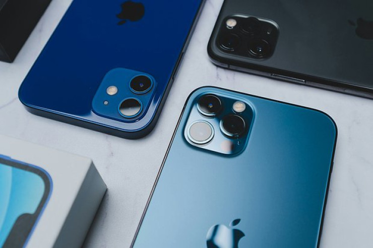 “Apple” 100 milyon “iPhone”  satmağı hədəfləyir