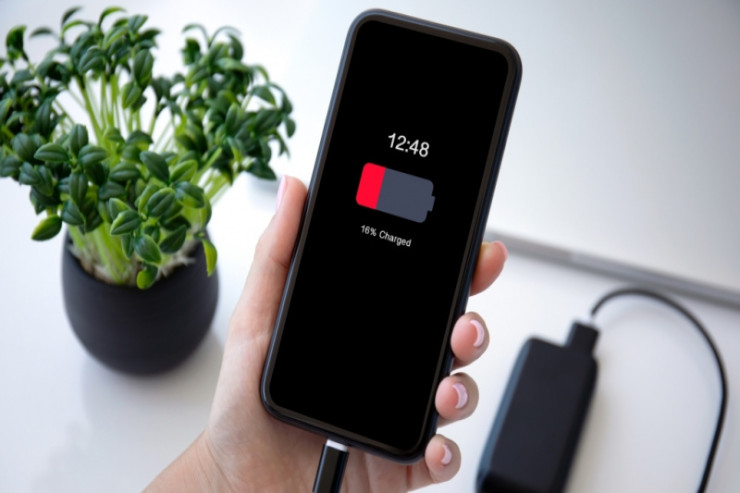 Telefonun enerjisi tez boşalır?  – Sadəcə bu funksiyanı söndürün