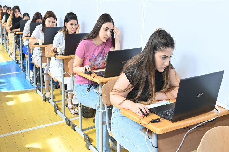 MİQ imtahanında internet kəsildi  - Müəllimlər...