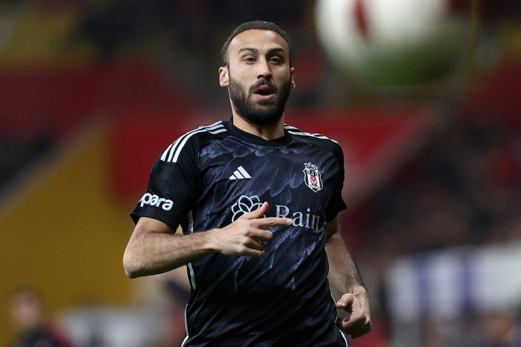 "Beşiktaş" Cenk Tosunla  yollarını ayırdı