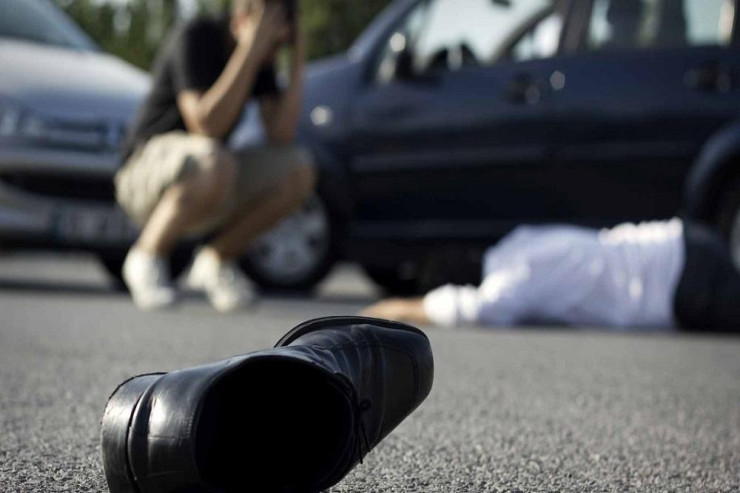 Xaçmazda AĞIR QƏZA:  “Mercedes” mopedi vurdu, ölən var 