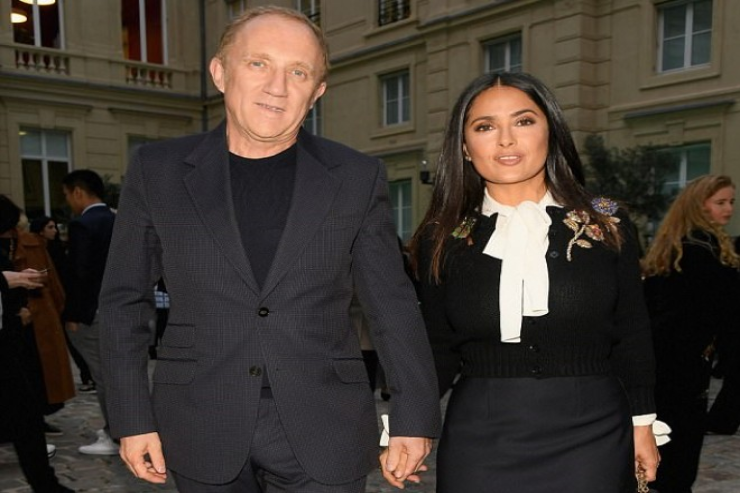 Salma Hayek  eyni kişi ilə 4 dəfə evləndiyini açıqladı