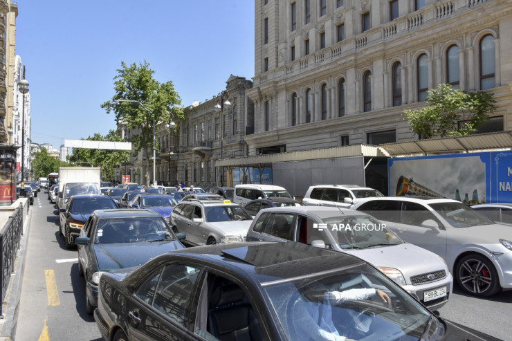 Bakıda bu yollarda tıxac var - SİYAHI 