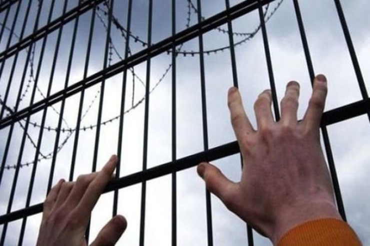 Ölkə başçısı jurnalist, bloger və ictimai fəallar  da daxil 2476 nəfəri əfv etdi