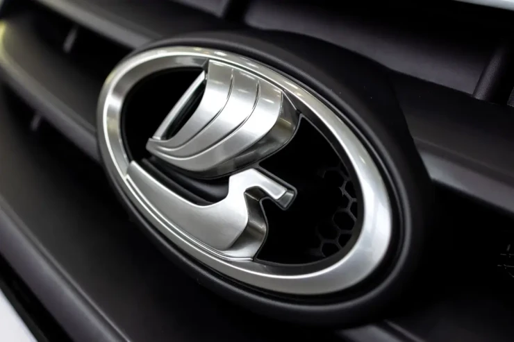 "Lada" daha bir modelin istehsalını dayandırdı 