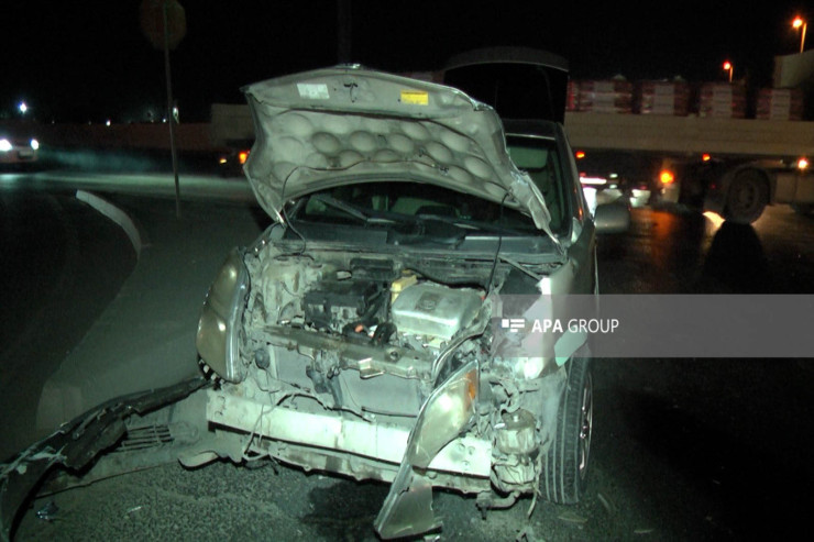 Bakıda "Prius" avtobusla TOQQUŞDU -FOTO 