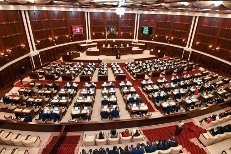 YAP Milli Məclisin buraxılması  təşəbbüsü ilə çıxış edib
