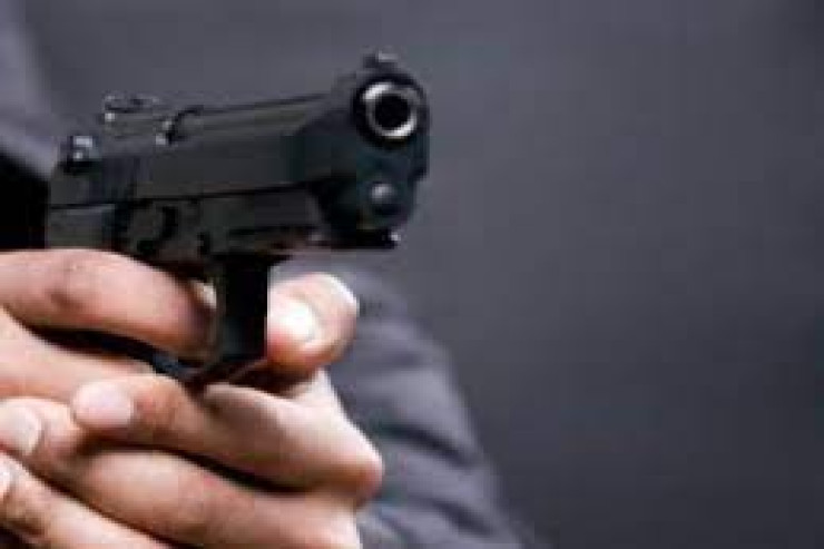 Təqaüdçü çağırdığı təcili yardımın feldşerini GÜLLƏLƏDİ 