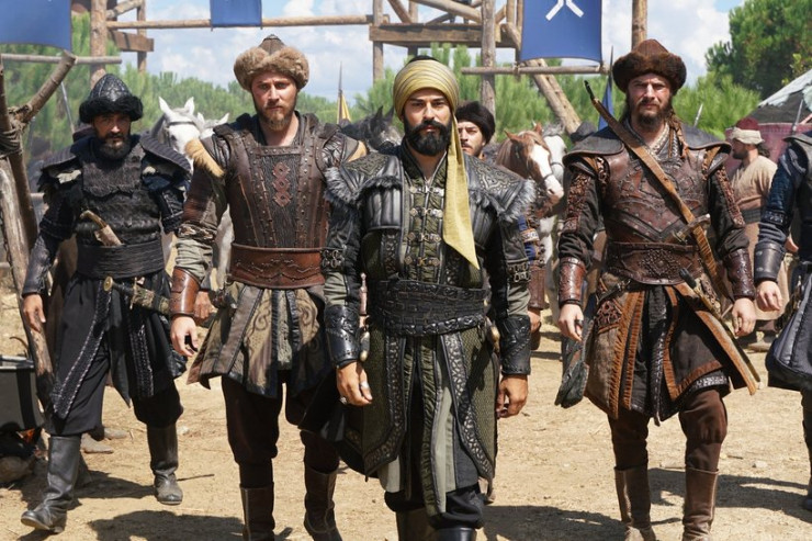 Türk aktyorların Gədəbəyin Qızılca kəndi ilə nə işi var?