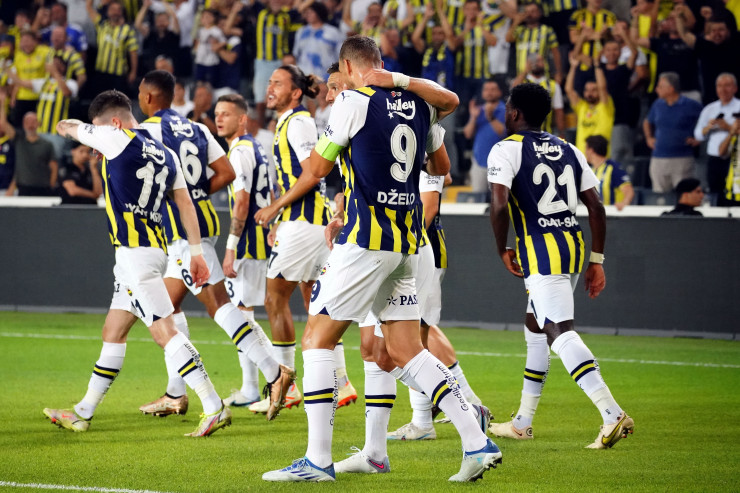 "Fənərbaxça" uduzdu, amma növbəti mərhələyə keçdi