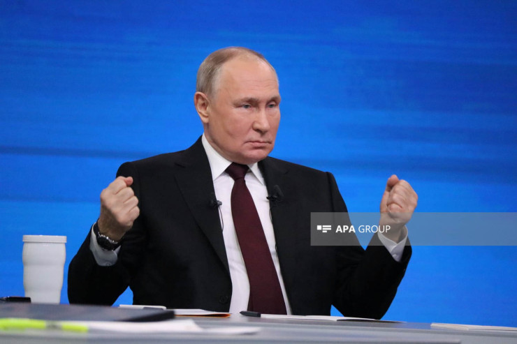 Rusiyada prezident seçkisi:  Putin liderdir  