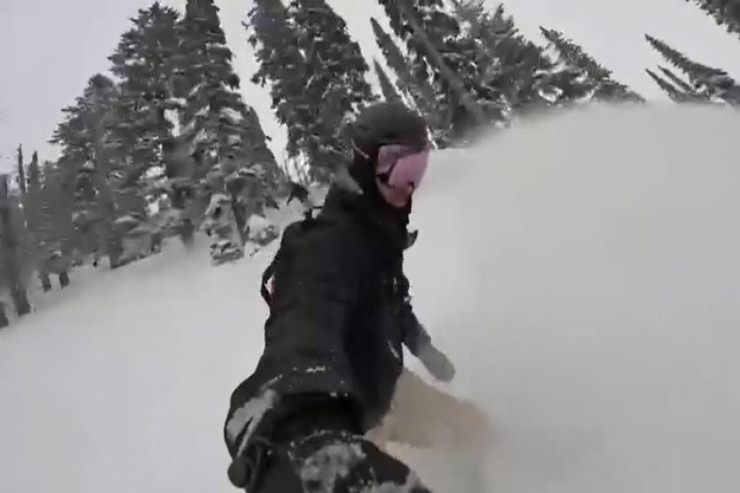 Devid Bekhem  snouborddan   yıxıldı -  VİDEO 