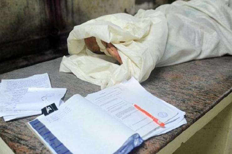 Bakıda evdən  meyit   tapıldı