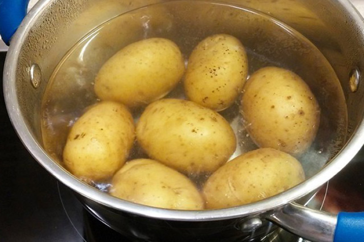 Kartof bişirilərkən edilən SƏHV  - Evdar qadınların çoxu bilmir