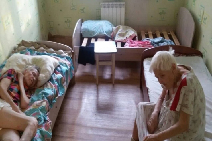 Tibb bacısı  qocalar evində   17 yaşlı insanı öldürüb