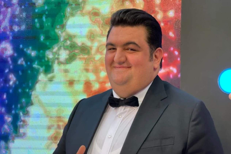 "Dərmanlardan sonra kökəldim" - Aşıq Əli  