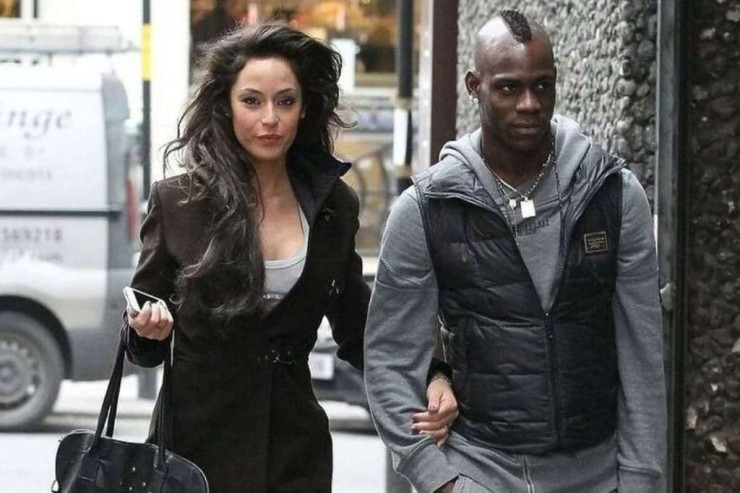 Seksual model Balotelli və Ronaldo ilə münasibətlərindən  DANIŞDI 