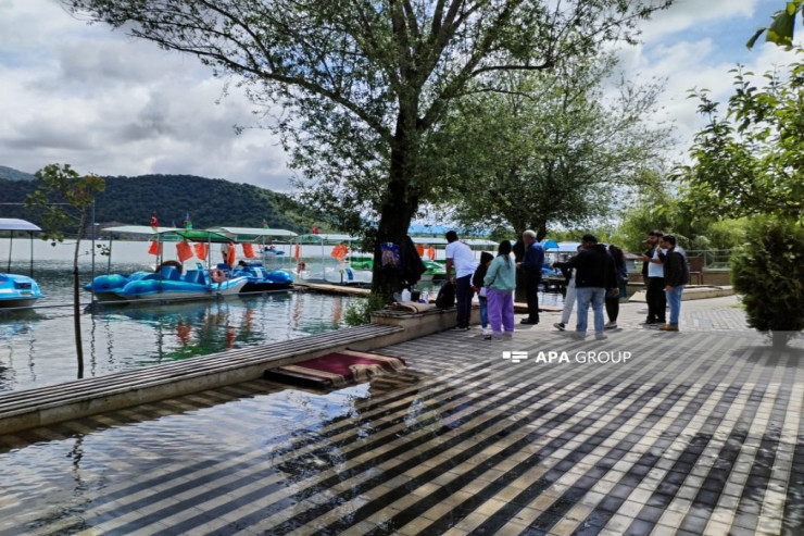 Nohur göl daşdı, istirahət mərkəzinə ziyan dəydi - FOTO 