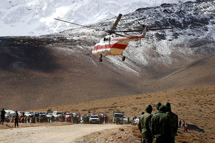 Rəisinin qəzaya düşdüyü helikopterin yeri tapıldı 