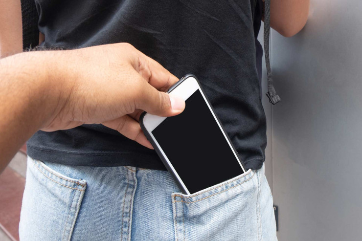 Bakıda qadının telefonunu oğurlayan cibgir tutuldu 