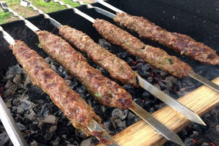 Kabab sevgisi olan qız həyatının xoşbəxtliyini  belə tapdı