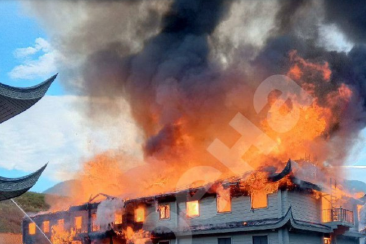 Putinin Altaydakı  iqamətgahı   yandı - TƏFƏRRÜATLAR 