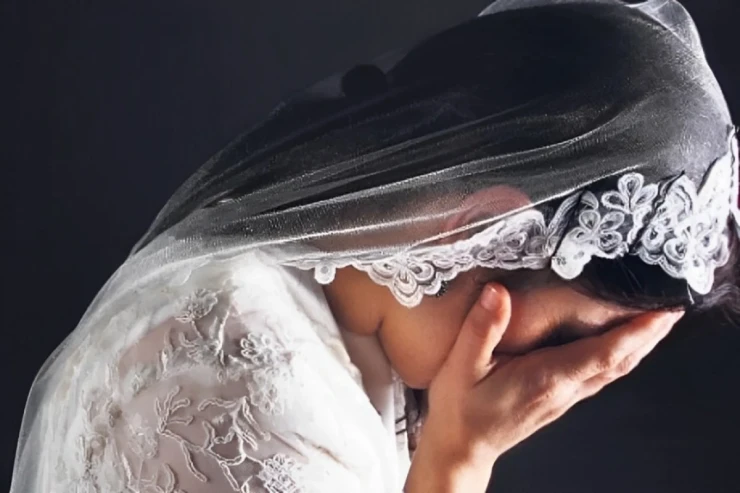 Əlilə məcburi ərə verildi,  körpəsi bətnində öldü - 12 yaşlı qızın dəhşətli  həyat hekayəsi