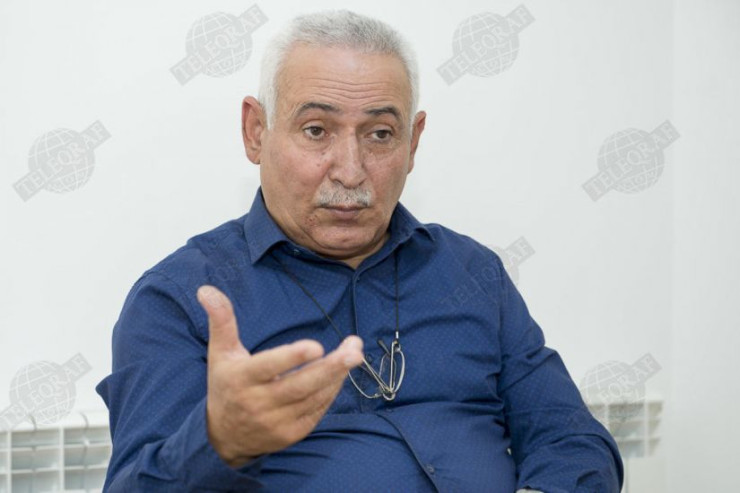 AYB-nin şair İlham Qəhrəmana qarşı iddiası üzrə məhkəmə başladı