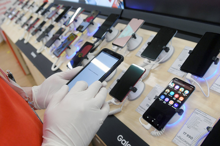 iPhone  bahalaşacaq   - SƏBƏB