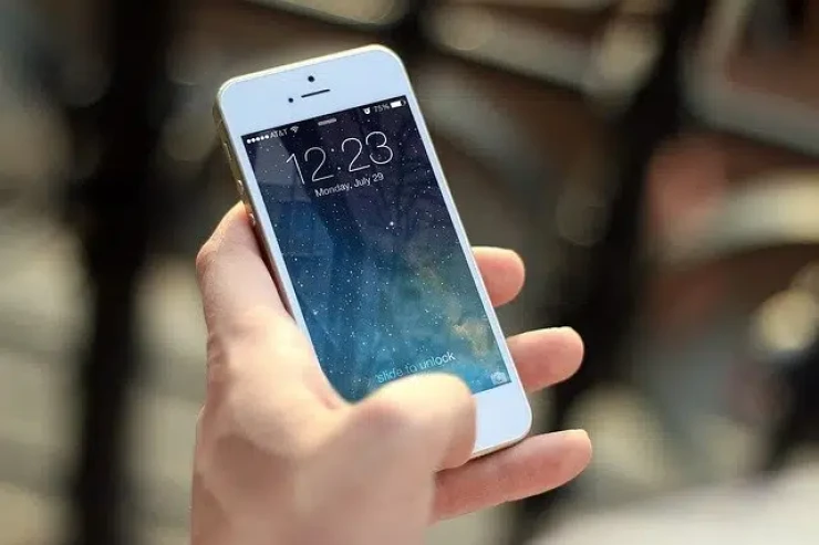 Niyə bayram süfrəsi arxasında belə telefondan imtina etmək  çətindir –  ARAŞDIRMA 